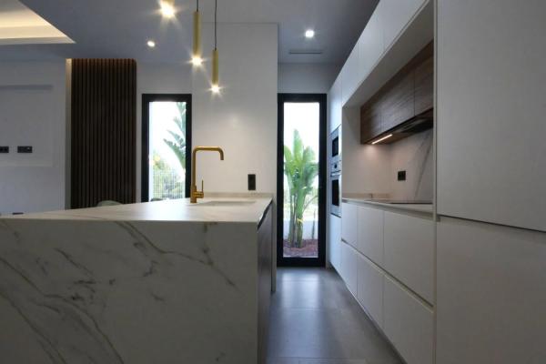 Casa independiente en calle Florencia s/n