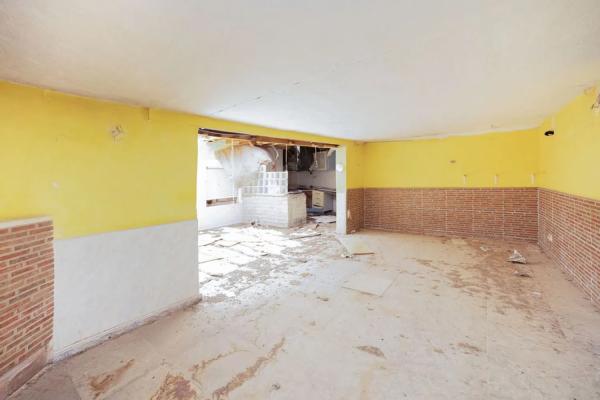 Casa independiente en via Sense Nom