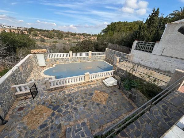 Chalet adosado en avenida de la Luz