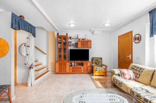 Chalet adosado en avenida de Londres s/n