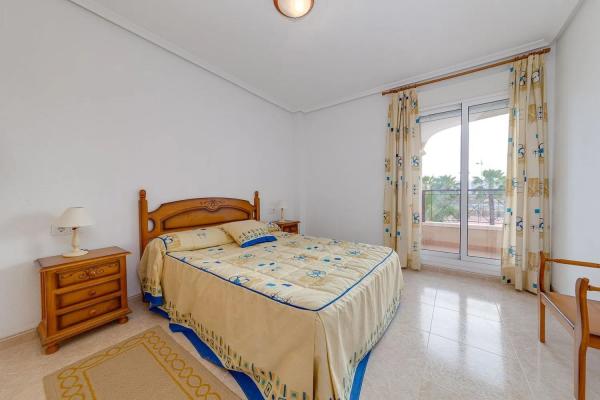 Piso en calle Pavo Real, 60