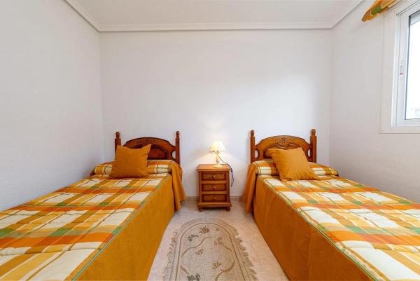 Piso en calle Pavo Real, 60