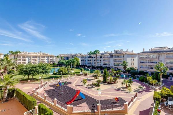 Piso en calle Pavo Real, 60