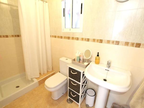 Chalet pareado en calle Baikal