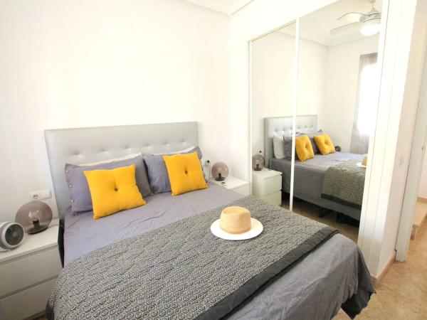 Chalet pareado en calle Baikal