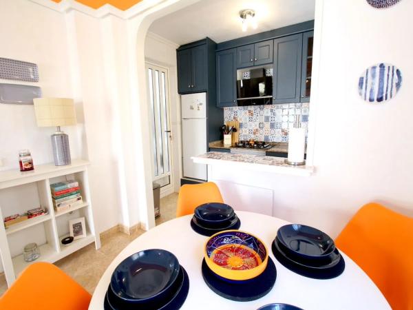 Chalet pareado en calle Baikal