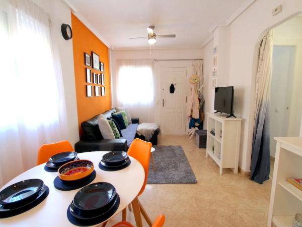 Chalet pareado en calle Baikal