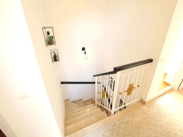 Chalet pareado en calle Baikal