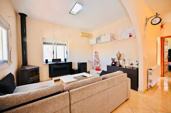 Chalet en Barrio Los Balcones y los Altos