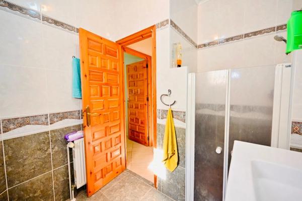 Chalet en Barrio Los Balcones y los Altos