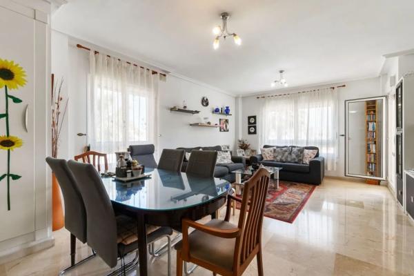 Piso en Barrio Los Almendros-La Florida