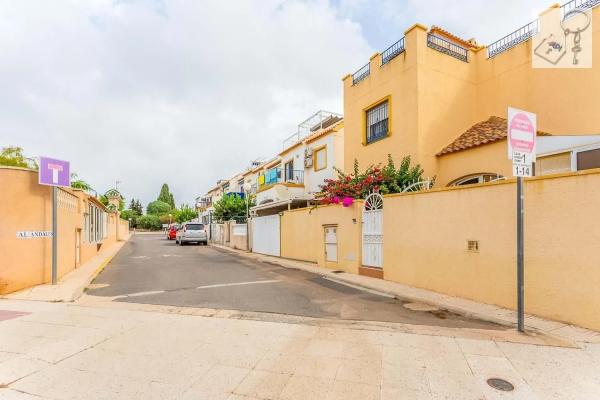 Chalet en Barrio Los Almendros-La Florida