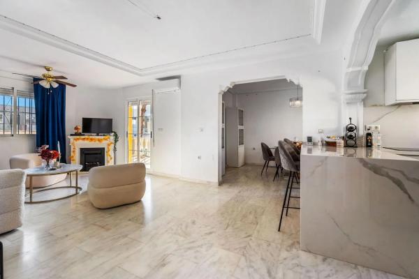 Casa independiente en calle Torrecerro