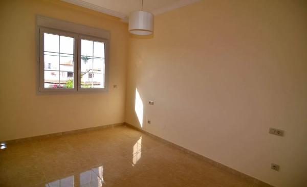 Casa independiente en calle de la Ensenada