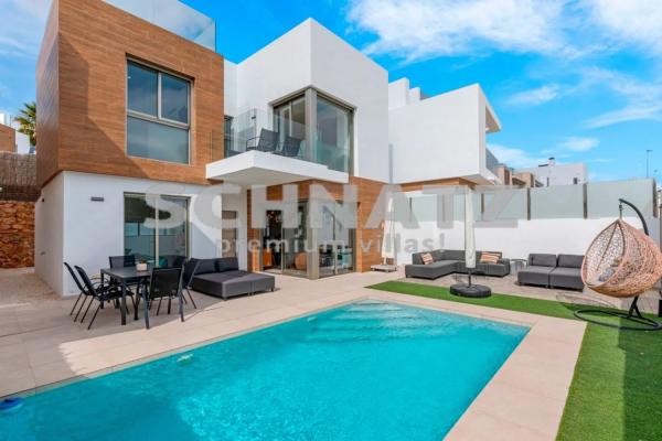 Chalet en Barrio Playa Flamenca