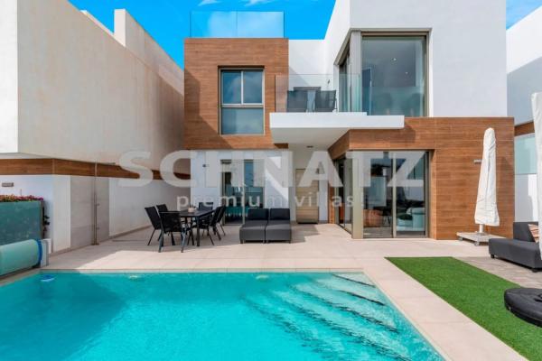 Chalet en Barrio Playa Flamenca