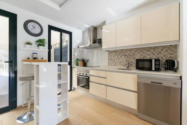 Chalet adosado en calle Turquesa