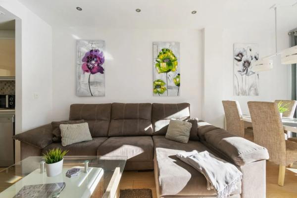 Chalet adosado en calle Turquesa