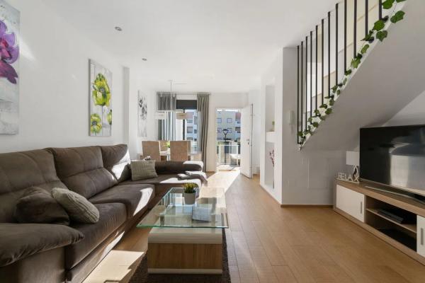 Chalet adosado en calle Turquesa