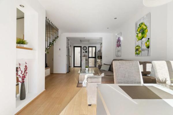 Chalet adosado en calle Turquesa