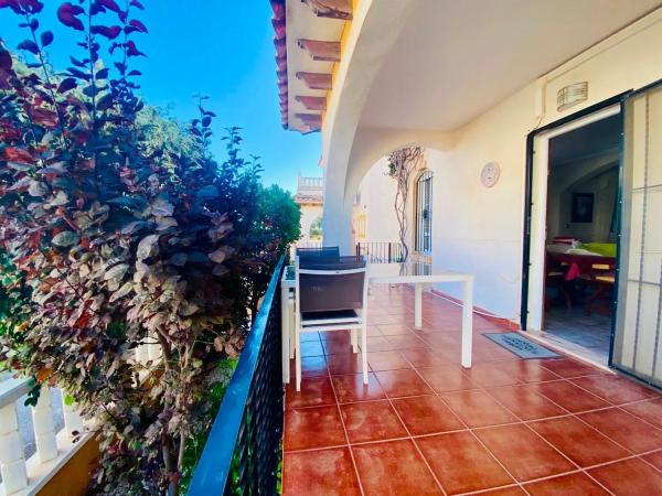 Chalet en Barrio Lomas de Cabo Roig-Los Dolses