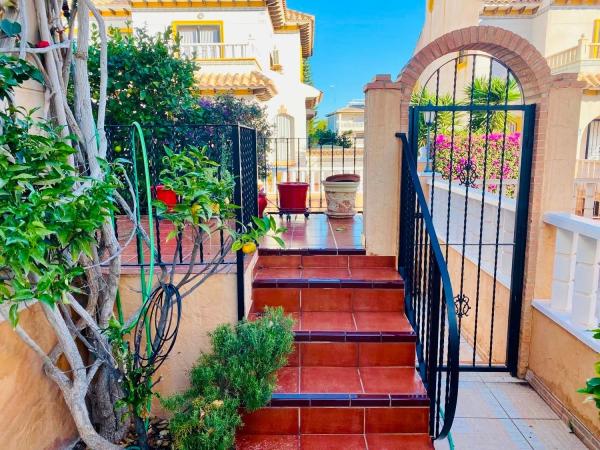 Chalet en Barrio Lomas de Cabo Roig-Los Dolses