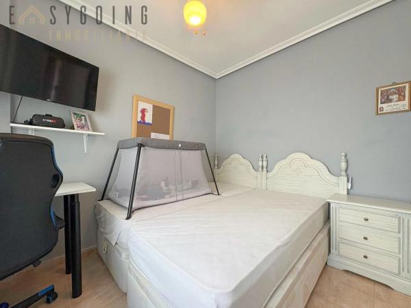 Chalet pareado en calle Guadalquivir