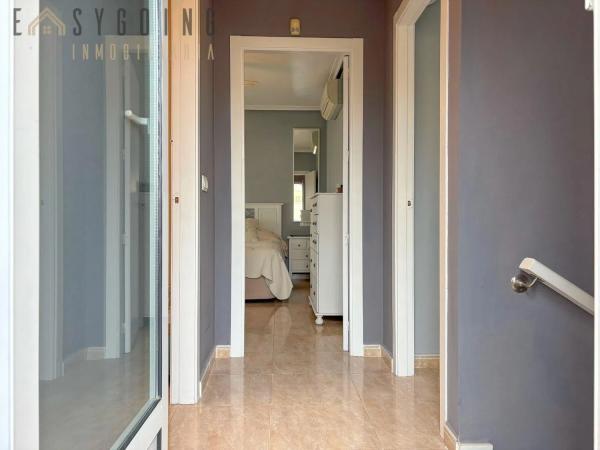 Chalet pareado en calle Guadalquivir