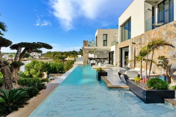 Casa independiente en calle Bonalba s/n