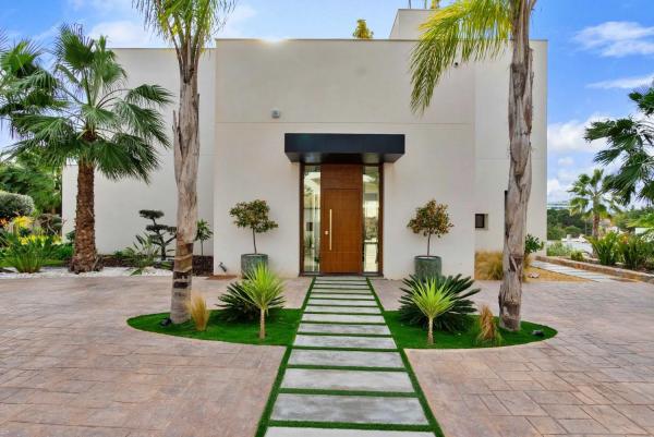 Casa independiente en calle Bonalba s/n