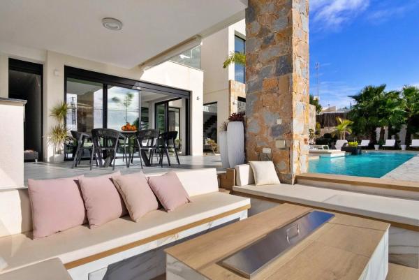 Casa independiente en calle Bonalba s/n