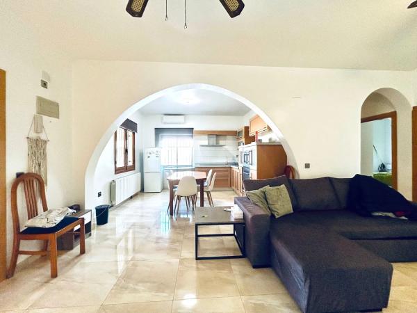 Chalet adosado en calle Acuario, 73