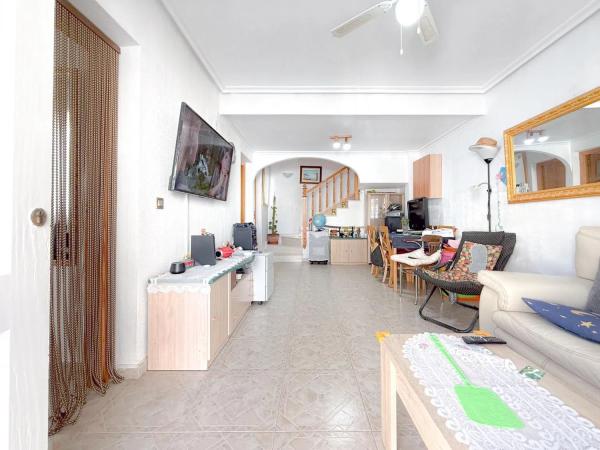 Chalet pareado en calle Estaca, 5