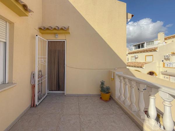 Chalet pareado en calle Estaca, 5