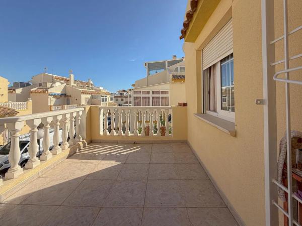 Chalet pareado en calle Estaca, 5