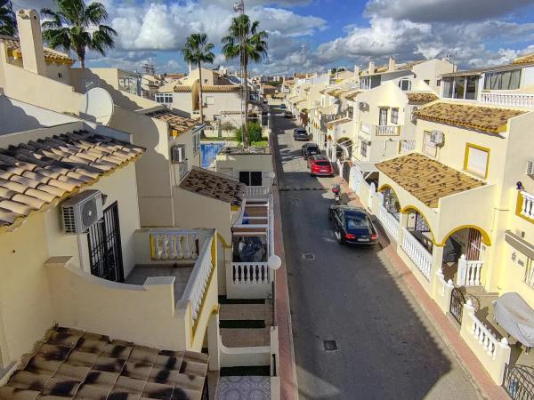 Chalet pareado en calle Estaca, 5