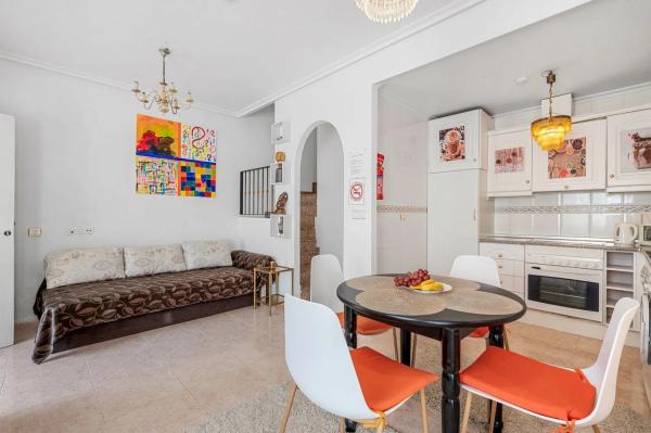 Chalet adosado en calle Prto.Sal V. Costa