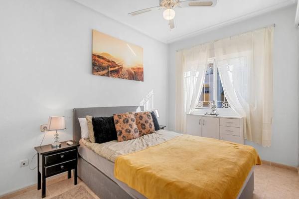 Chalet adosado en calle Prto.Sal V. Costa