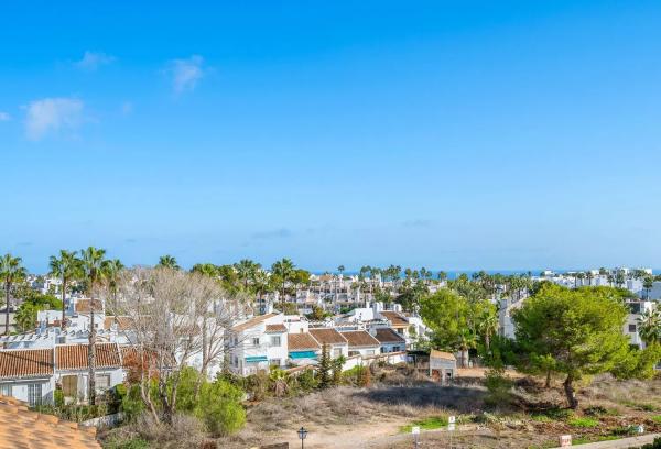 Chalet adosado en calle Prto.Sal V. Costa