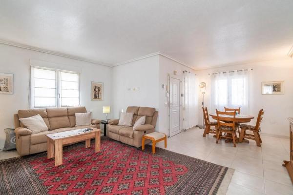 Casa independiente en calle Nicolás de Bussi, 22