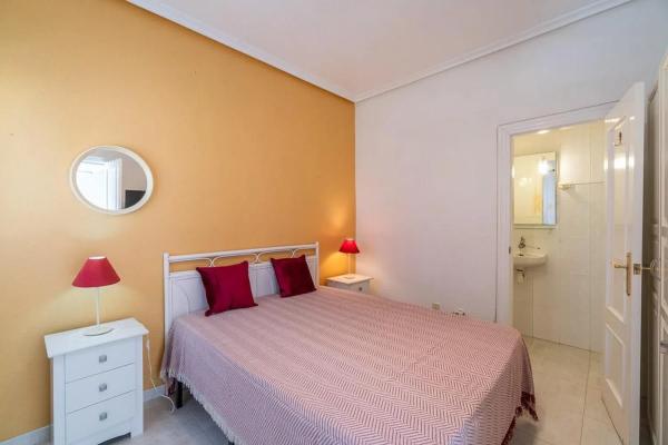 Casa independiente en calle Nicolás de Bussi, 22