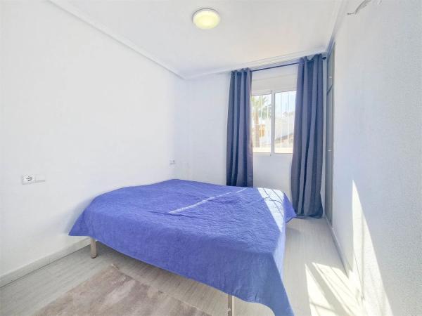 Chalet adosado en calle Limón