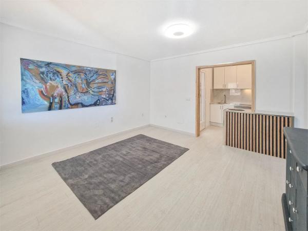 Chalet adosado en calle Limón