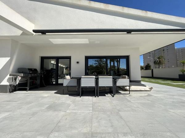 Casa independiente en ronda de Garcilaso de la Vega, 12