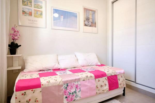 Chalet adosado en calle Cabo San Vicente, 6