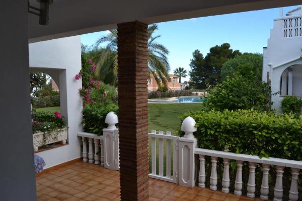 Chalet adosado en camino Pou de la Muntanya, 55