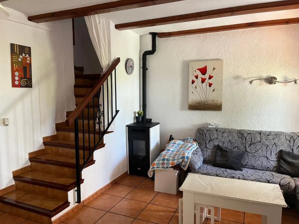 Chalet adosado en camino Pou de la Muntanya, 55