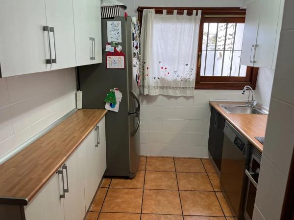 Chalet adosado en camino Pou de la Muntanya, 55