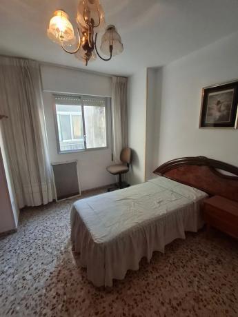 Piso en glorieta del País Valencià, 10