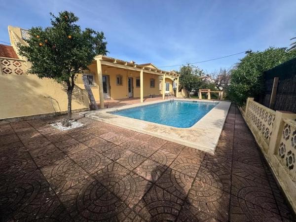 Chalet en Centro Urbano